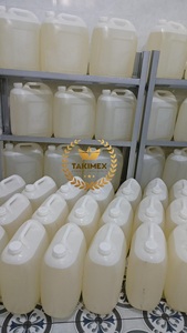 Vente en gros d'huile essentielle de noix de coco biologique huile de noix de coco vierge raffinée MCT quantité en vrac d'huile capillaire de noix de coco pour le soin des cheveux échantillon gratuit - Product Image 2