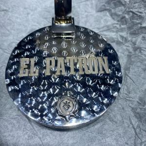 จี้เพชรโมอิสซาไนต์แบบกำหนดเอง เงินแท้ 925 เครื่องประดับฮิปฮอป ผ่านการทดสอบเพชร จี้สลักชื่อหรืออักษรย่อตามสั่ง - Product Image 6