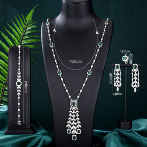 Nouvel ensemble de bijoux de luxe tendance 4 pièces en forme de cœur, collier, boucles d'oreilles, bracelet et bague pour femme, bijoux de mariage en argent - Product Image 2