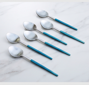 Cuillères à café en acier inoxydable avec manches bleus, finition miroir haute brillance, design minimaliste, résistantes à la rouille, ensemble d'ustensiles de cuisine - Product Image 1