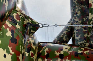 Tobogán Inflable con Circuito de Obstáculos - Parque de Aventuras al Aire Libre 3 en 1 - Product Image 5