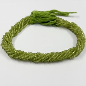 ลูกปัดพลอยเพอริดอตธรรมชาติ3มม. ลูกปัดขนาดเล็กแบบเหลี่ยมเพชรพลอยหลวมสำหรับสร้อยคอเครื่องประดับหินกึ่งมีค่าแบบไม่สม่ำเสมอ - Product Image 1