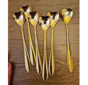 ช้อนสแตนเลสรูปหัวใจ ช้อนกาแฟขนาดเล็กสำหรับของหวาน กาแฟ ชา ดีไซน์ทันสมัย เคลือบเงินแบบกระจก เป็นมิตรกับสิ่งแวดล้อม - Product Image 1