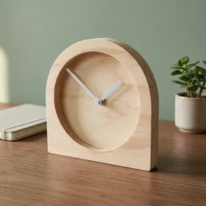 Horloge de bureau en bois minimaliste, design géométrique, mouvement mécanique, finition naturelle, sonnerie horaire, occasion de Noël - Product Image 1