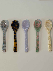 Cuillères et fourchettes à salade en résine avec motif marbré et tourbillon aquatique, vaisselle de fête écologique - Product Image 6