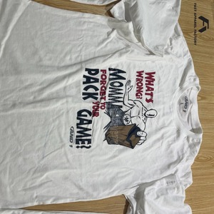 T-shirt Hallelujah avec logo et style personnalisés, confectionné en tissu de coton doux et respirant, léger, durable, confortable, avec des coutures solides. - Product Image 4