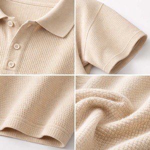 เสื้อเชิ้ตผู้ชายผ้าวาฟเฟิลพิมพ์โลโก้ตามสั่ง สีเบจ ผ้าฝ้ายเนื้อสัมผัสพิเศษ ทรงโอเวอร์ไซส์ หลวม สบายๆ ใส่ได้ในฤดูร้อน ผ้าไม่ยับ - Product Image 3