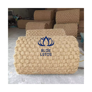 แผ่นใยมะพร้าวธรรมชาติแบบม้วน ขายดี เป็นมิตรกับสิ่งแวดล้อม สำหรับปูพื้นทางเข้าและบริเวณหน้าประตู - Product Image 1