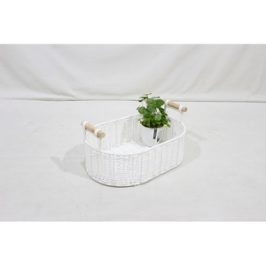 Panier de rangement décoratif ovale en corde de papier blanc tressé avec poignées en bois - Product Image 5