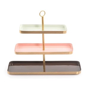 Moderno Soporte Rectangular de 3 Niveles para Postres con Marco Metálico en Tono Dorado y Bandejas en Tonos Pastel para Cenas en Casa y Recepción de Invitados, de la India - Product Image 5