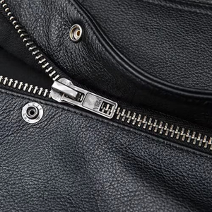 Gilet de motard en cuir véritable pour homme, gilet de moto personnalisé en cuir de vachette véritable, veste en cuir sans manches à fermeture éclair et boutons, vente en gros - Product Image 5