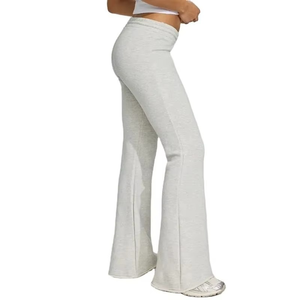 Pantalon de survêtement évasé gris clair pour femme, en tissu doux, coupe décontractée, taille à cordon, design évasé moderne, vente en gros de haute qualité - Product Image 3