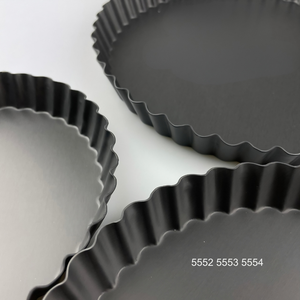 Molde Redondo Negro Acanalado de 6 Pulgadas para Tartas, Platos para Tartas Negros, Utensilio de Cocina Reutilizable para Hornear Quiches, Pasteles y Mousses - Product Image 3