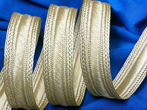 Cinta Trenzada Dorada Mate de 20mm, Hilo Metálico Dorado para Bordado, Adorno de Encaje Sfifa de Pakistán, Estilo Étnico Vintage Sunjotra, Ecológico - Product Image 3
