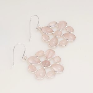 Pendientes colgantes de flor de cuarzo rosa natural, plata de ley 925, hechos a mano, piedra preciosa rosa, joyería floral delicada, regalo para mujer - Product Image 3
