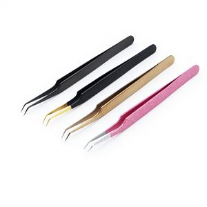 Pinzas de Volumen para Pestañas de Acero Inoxidable Ecológicas con Marca Personalizada, Antiestáticas, de 45 Grados, con Puntas de Fibra Puntiagudas para Uso en Volumen de Pestañas - Product Image 1