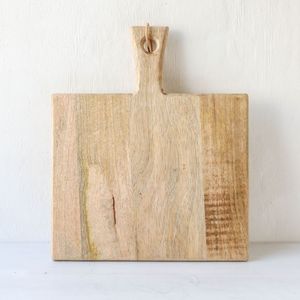 เขียงไม้ทรงกลมพร้อมด้ามจับ ผิวธรรมชาติ สำหรับหั่นอาหาร ชิ้นเดียว - Product Image 4