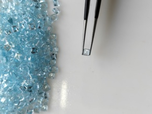 Topaze bleue naturelle 3 mm, taille carrée, pierres précieuses en vrac pour la fabrication de bijoux - Product Image 4