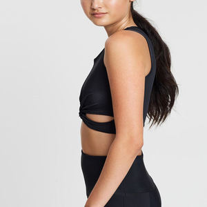 Soutien-gorge de sport noir torsadé à col montant, haut de yoga et de fitness sans coutures pour femme - Product Image 4