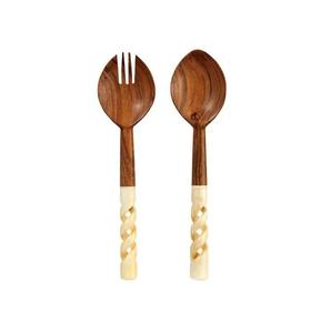 Serveur à salade élégant en bois artisanal avec poignées en résine noire et blanche de haute qualité pour la maison, la cuisine, les restaurants et les hôtels. - Product Image 6