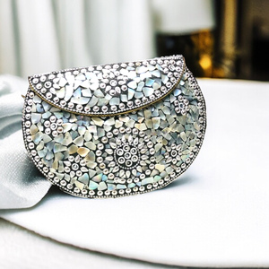 Sac de soirée en métal mosaïque Lady Clutch 2020 Offre Spéciale sac à main léger de mariage fait à la main Style Golfe EAU Qatar par LUXURY CRAFTS - Product Image 2