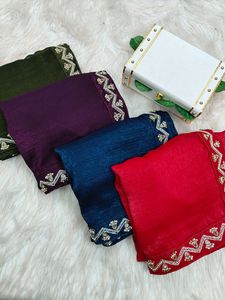 Sari indien traditionnel élégant pour femme, tissu léger et doux, coupe élégante, idéal pour mariage, fête ou occasion festive. - Product Image 1