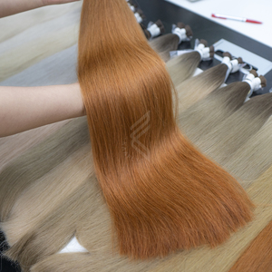 Cabello humano virgen europeo Rubio naranja Cabello de templo vietnamita crudo Estilo de onda natural teñido en stock - Product Image 2