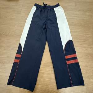 Ensemble deux pièces décontracté et sportif personnalisé : Blouson coupe-vent bomber en nylon zippé coupe ample contrastant et pantalon de jogging oversize - Product Image 4