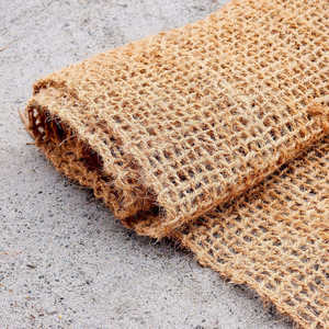 Geotextil de Fibra de Coco para Control de Erosión, Jardinería y Acondicionamiento del Suelo, Tapete de Fibra de Coco Natural Tejida - Product Image 3