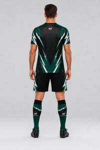 Tenue de football professionnelle, vêtements de sport de qualité supérieure, maillot et short personnalisés, tissu durable et à séchage rapide pour clubs, écoles, collèges - Product Image 6