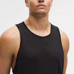 Débardeur de sport côtelé léger et respirant en polyester/coton pour homme avec logo frontal - Product Image 4