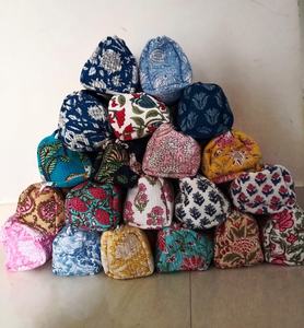 Juego de 10 Cajas de Joyería de Algodón Acolchado Hechas a Mano, Ecológicas, Resistentes al Agua, de Pequeña Capacidad, para Baño - Product Image 1