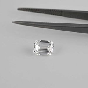 Diamant de laboratoire de qualité supérieure certifié E Color, taille émeraude, clarté VS2, CVD, diamant en vrac fantaisie, vente en gros pour bague de fiançailles - Product Image 1