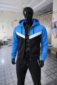 Conjunto Deportivo Premium para Hombre en Azul y Negro con Sudadera con Capucha y Cremallera, y Pantalones Jogger Ajustados - Product Image 6
