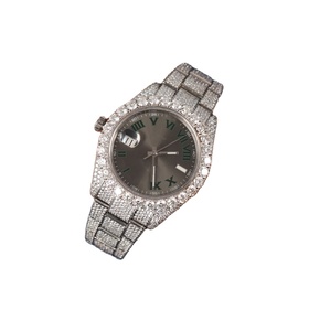 นาฬิกาผู้ชายทำด้วยมือ VVS Moissanite ใสสไตล์หรูหราและดูน่าดึงดูดโดยผู้ผลิตรายใหญ่ของอินเดียราคาถูก - Product Image 1
