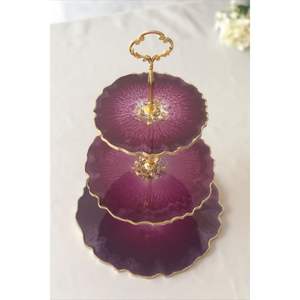 Support à gâteau en résine design pour une présentation de table élégante, vaisselle et décorations pour les tables de fête - Product Image 1