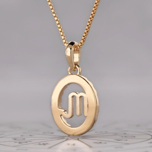 Collar con Colgante de Escorpio Chapado en Oro de 18K para Mujer, con Cristal de Estrás, Cadena Ovalada, Lujoso para Uso Diario - Product Image 4