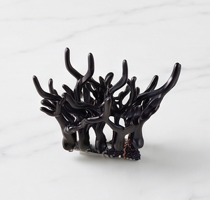 Anillo de Servilleta Moderno de Resina Negra con Diseño de Coral Hueco, Decoración de Mesa Perfecta para Fiestas y Bodas en Casa - Product Image 1