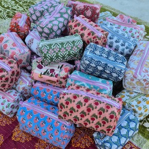 Cosmetic Bag Small Size Textile Zipper Closure Portable <b>Makeup</b> <b>Case</b> Toiletry Bag - Product Image 5