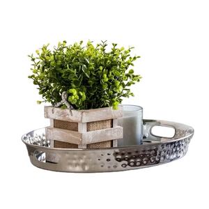 ถาดเสิร์ฟโลหะสีเงินขนาดใหญ่ทำมือพร้อมที่จับสำหรับตกแต่งงานแฮนด์เมด - Product Image 2