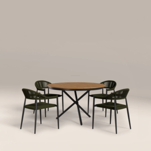Ensemble de salle à manger d'extérieur avec table ronde en bois et quatre chaises pour la maison et les restaurants - Product Image 1