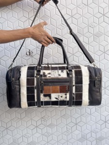 Sac de voyage en cuir de vachette à motif occidental, sac à main fait main à carreaux, sac de voyage unisexe multi-usages, grand sac de sport - Product Image 5