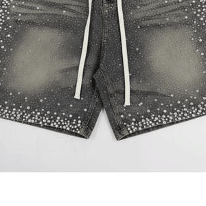 Shorts de Mezclilla con Pedrería de Alto Volumen, Fabricación OEM, Suministro Global para Minoristas, Mayoristas y Distribuidores - Product Image 4