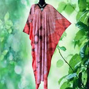 Robe Kaftan Maxi en Rayonne Teinte à la Main Effet Shibori Corail, Taille Unique, Fluide, Style Bohème, Tenue Décontractée - Product Image 4