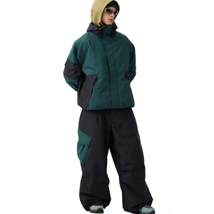 Ensemble de Combinaison de Ski Unisexe Personnalisé Imperméable Coupe-Vent Veste et Pantalon Cargo Bicolore Vert et Noir Combinaison de Snowboard avec Capuche - Product Image 2