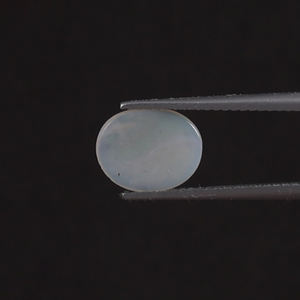 Piedra Preciosa de Ópalo Suelta de 0.80 Quilates, Corte Ovalado de 10x8mm, Tallada a Mano, Pulida, Certificada por IGI, Encerada/Aceitada, Luz Blanca Natural, Joyería Fina - Product Image 3