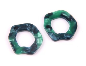 Boucles d'oreilles en résine véritable de qualité supérieure, design floral, style classique pour femme, en promotion - Product Image 3
