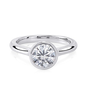 Bague de fiançailles solitaire en or blanc avec diamant de laboratoire taille brillant rond de 3,30 carats serti clos, bijoux fins pour mariage - Product Image 1