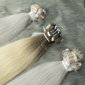 Extensions de Cheveux Humains Bruts Teints en Blanc Argent et Ombre Blanchis Fumi Style Natural Wave de Couleur Claire 3 Pièces Vente en Gros - Product Image 2