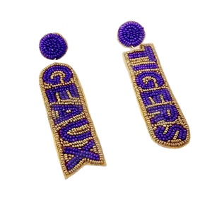 Pendientes Bordados con Cuentas de Semillas de Tigres Geaux, Diseño de Flores, Pendientes Hechos a Mano en India para Mujeres y Niñas - Product Image 1